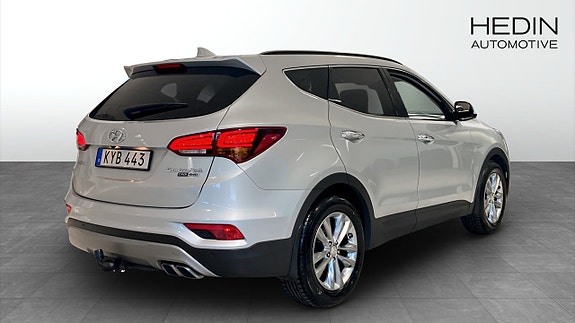Hyundai Santa Fe 2 of 16