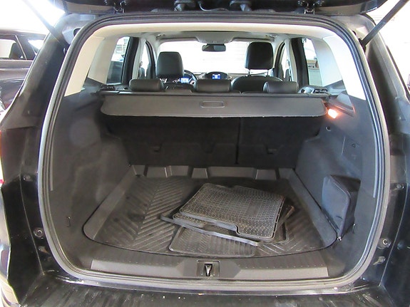 Ford Kuga 5 of 5
