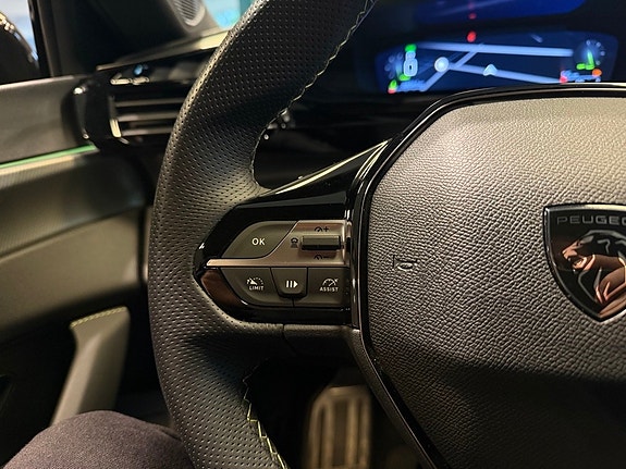 Peugeot 408 17 of 26