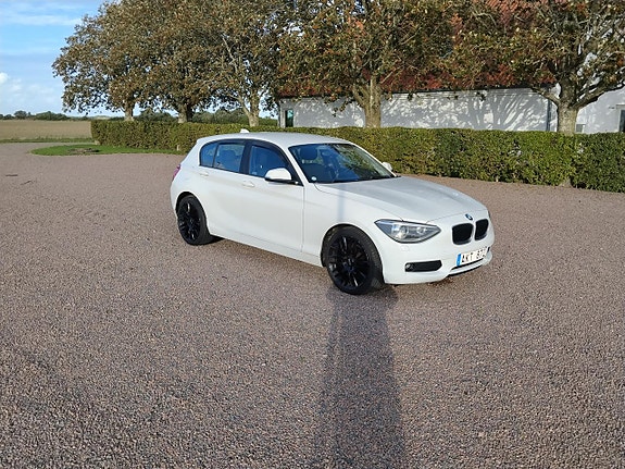 BMW 116i 7 of 13