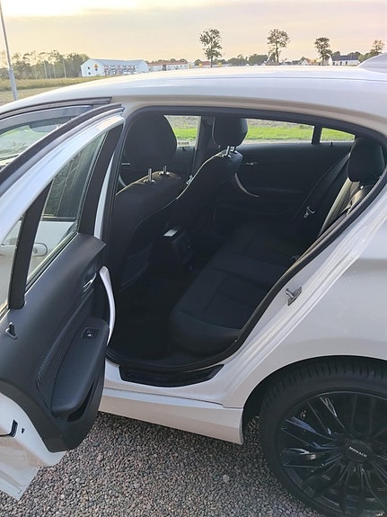 BMW 116i 9 of 13