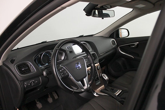 Volvo V40 Cross Country 17 of 24