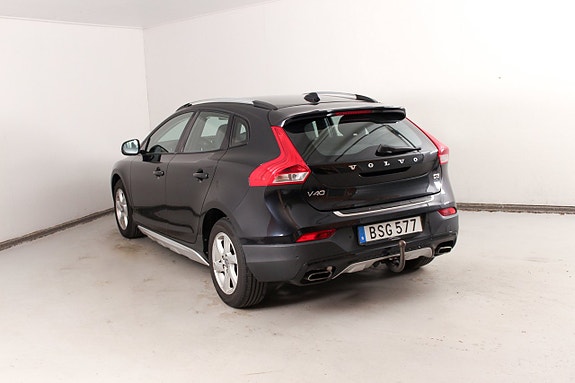 Volvo V40 Cross Country 7 of 24