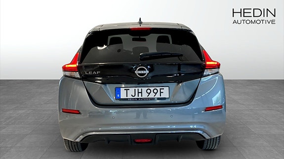 Nissan Leaf 7 of 16