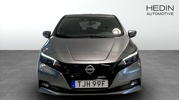 Nissan Leaf 8 of 16