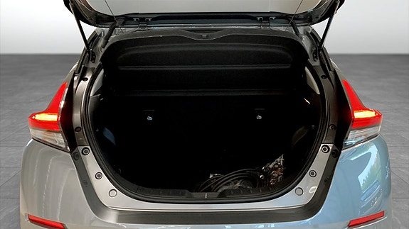 Nissan Leaf 10 of 16