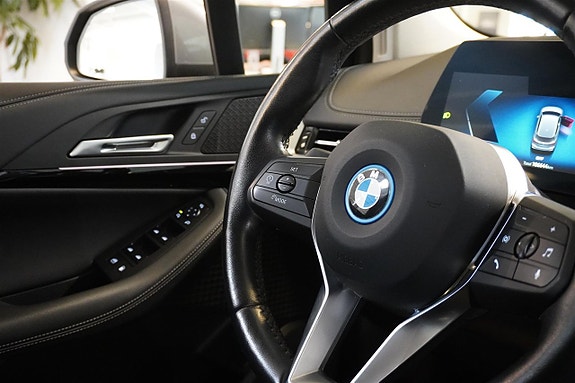 BMW 225e 24 of 27
