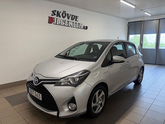 Toyota Yaris 2 of 10