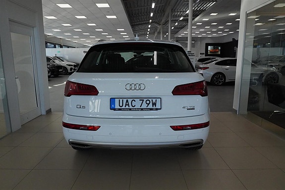 Audi Q5 6 of 10