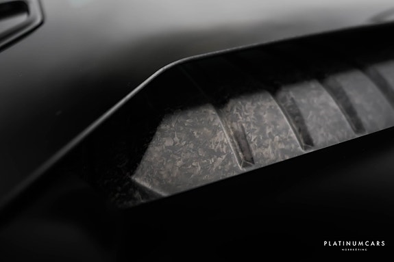 Lamborghini Huracan 19 of 22