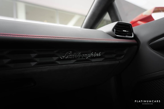 Lamborghini Huracan 12 of 22