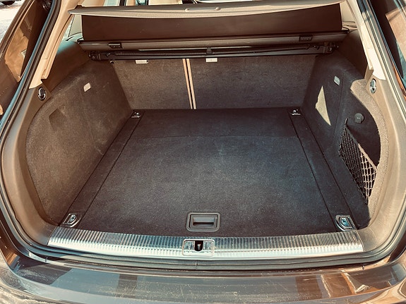 Audi A4 9 of 13