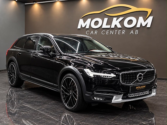 Volvo V90 Cross Country 3 of 14