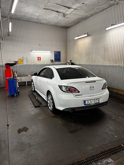 Mazda 6 16 of 18
