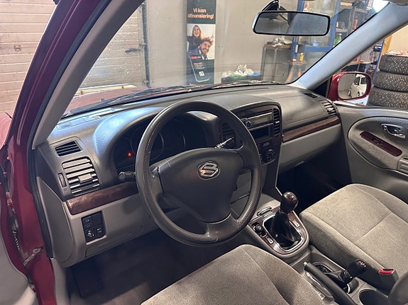 Suzuki Grand Vitara 9 of 20