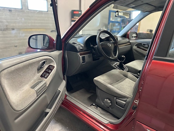 Suzuki Grand Vitara 7 of 20