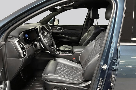 Kia Sorento 10 of 30