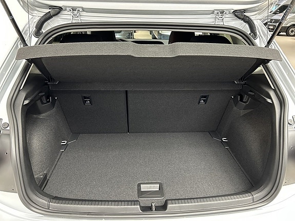 Volkswagen Polo 8 of 19