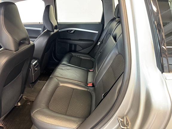 Volvo V70 7 of 11
