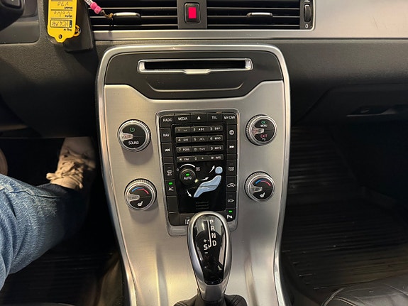 Volvo V70 9 of 11