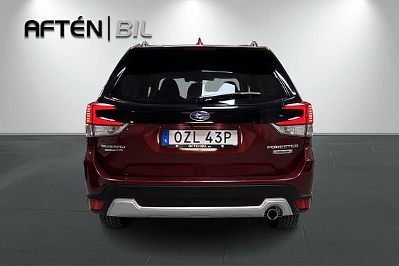Subaru Forester 8 of 28