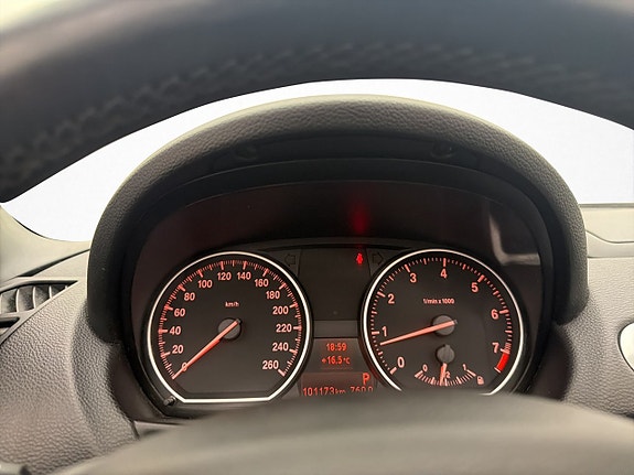 BMW 125i 14 of 23