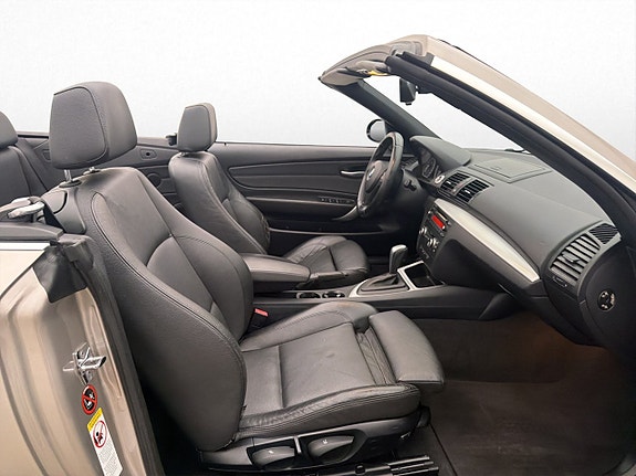 BMW 125i 10 of 23