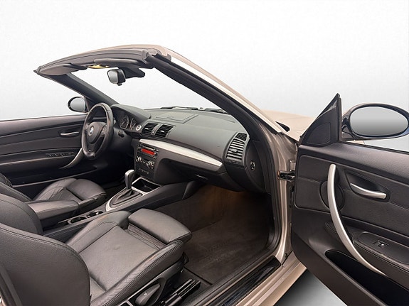 BMW 125i 9 of 23