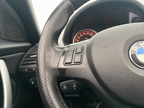 BMW 125i 17 of 23
