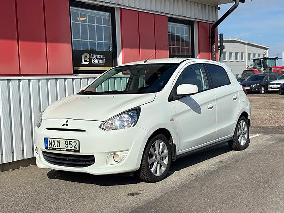 Mitsubishi Space Star 2 of 15