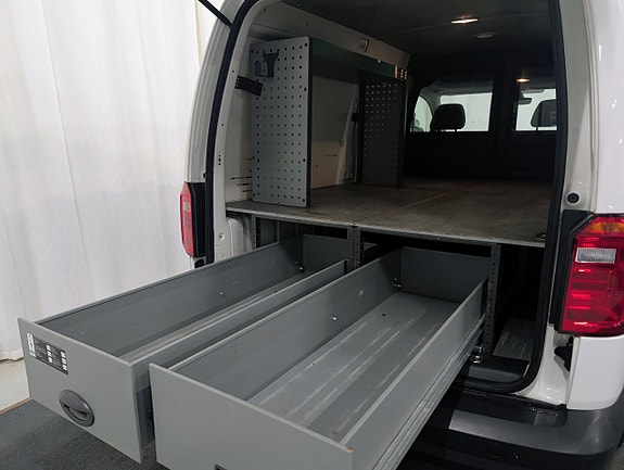 Volkswagen Caddy Maxi 12 of 13