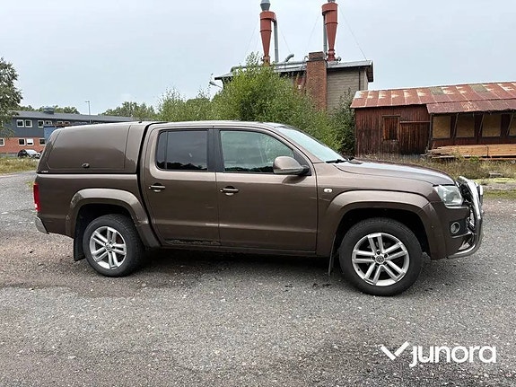 Volkswagen Amarok 9 of 26