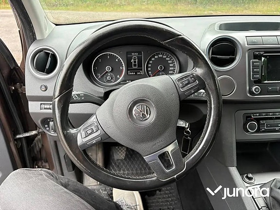 Volkswagen Amarok 19 of 26