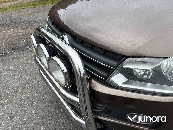 Volkswagen Amarok 16 of 26