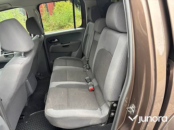 Volkswagen Amarok 24 of 26