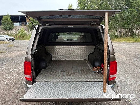 Volkswagen Amarok 17 of 26