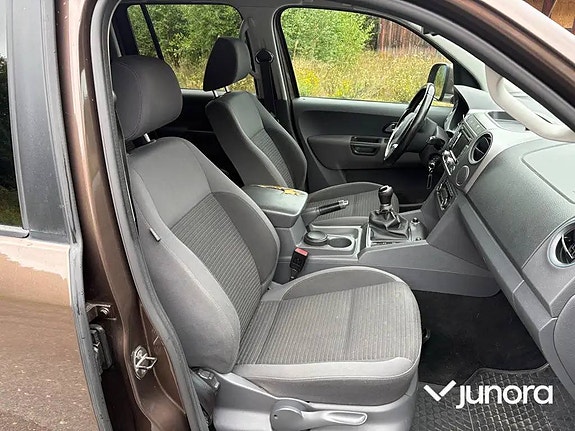 Volkswagen Amarok 22 of 26