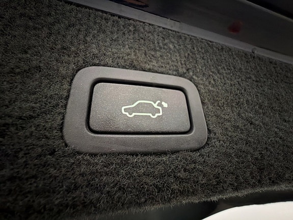 Volvo XC70 11 of 30