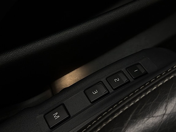 Volvo XC70 22 of 30