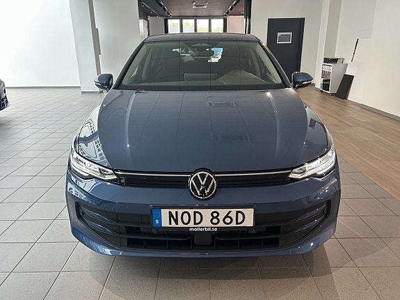 Volkswagen Golf I 3 of 3