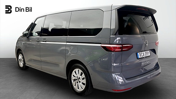 Volkswagen Multivan 3 of 12