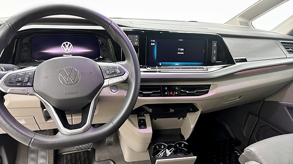 Volkswagen Multivan 10 of 12