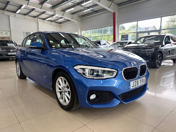 BMW 116d 3 of 11