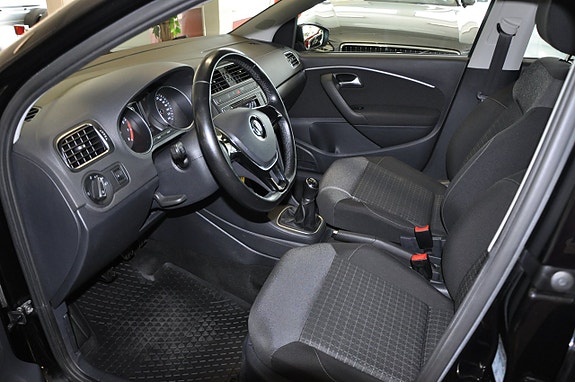 Volkswagen Polo 13 of 14