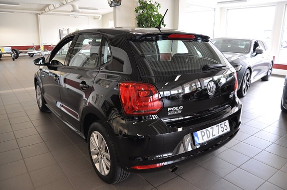 Volkswagen Polo 7 of 14