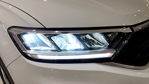 Volkswagen T-Roc 14 of 20