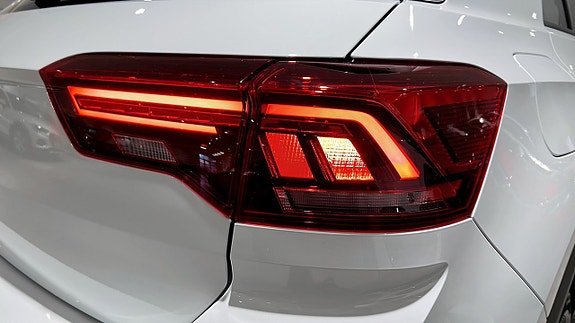 Volkswagen T-Roc 13 of 20