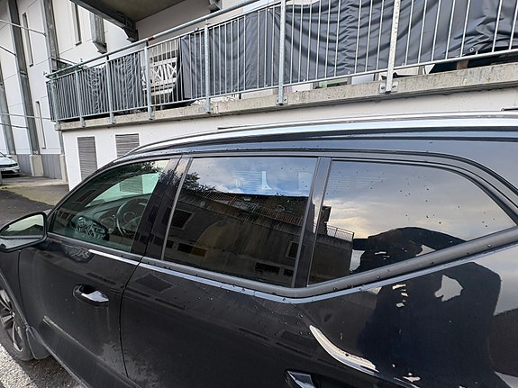 Volvo XC40 15 of 17