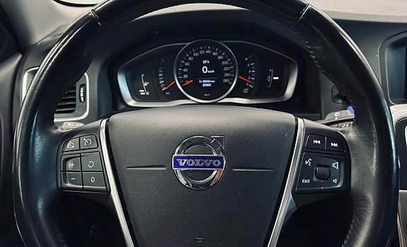 Volvo S60 12 of 12