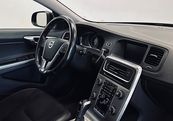 Volvo S60 10 of 12